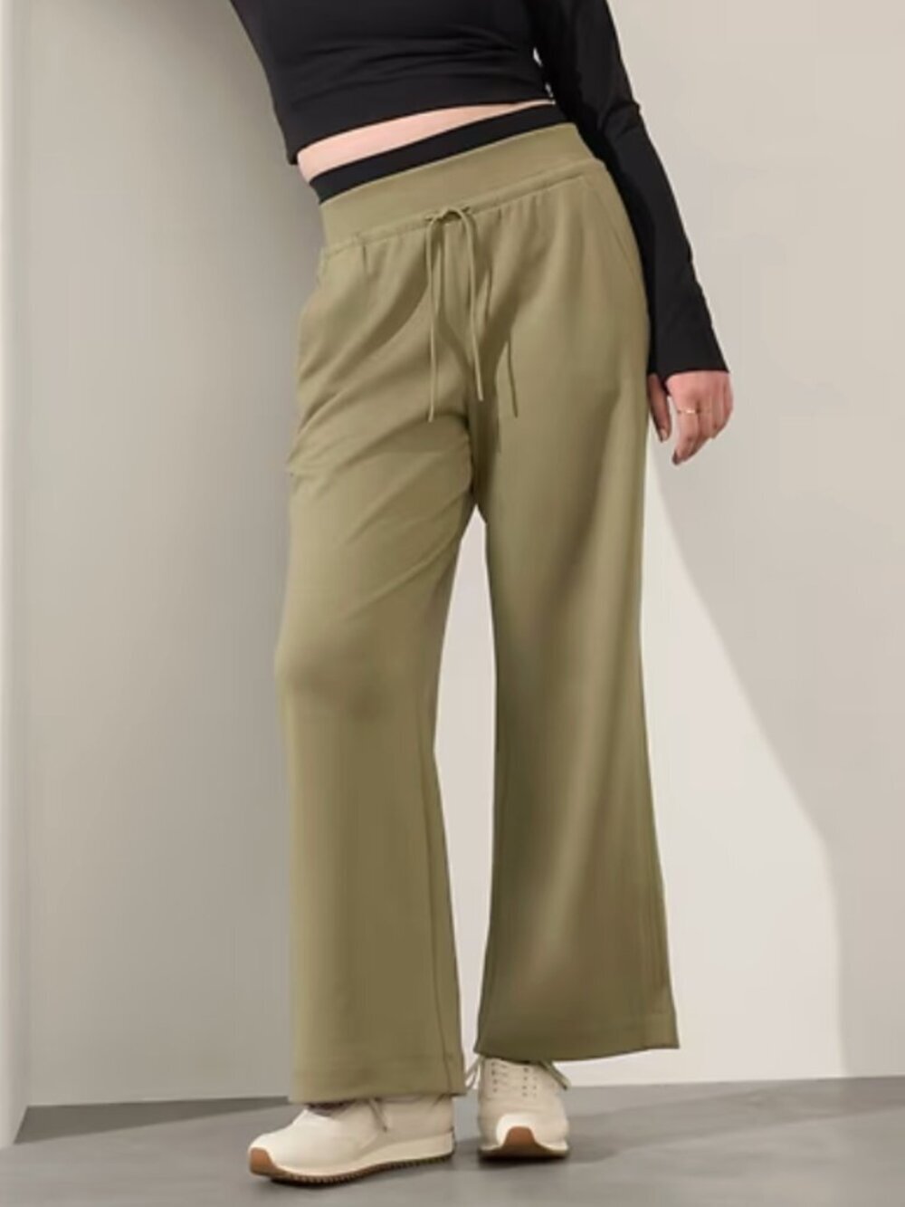 Athleta Allure High Rise Relaxed Wide-Leg Pull On Pant Olive Green Pockets, L/P